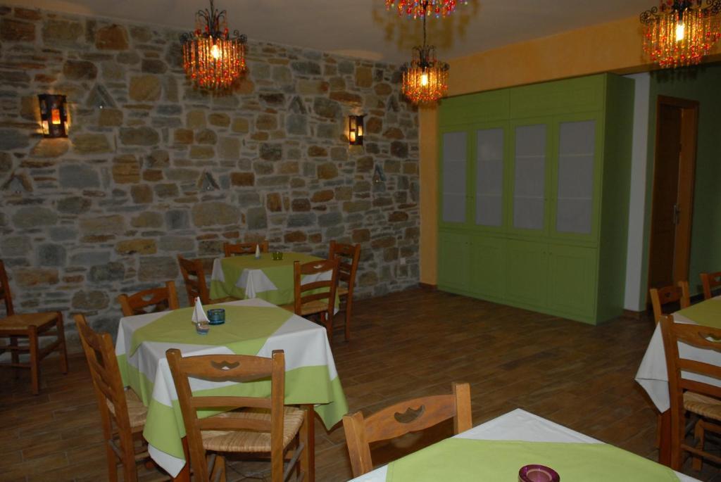 Aparthotel Ligaries Kini Exteriér fotografie